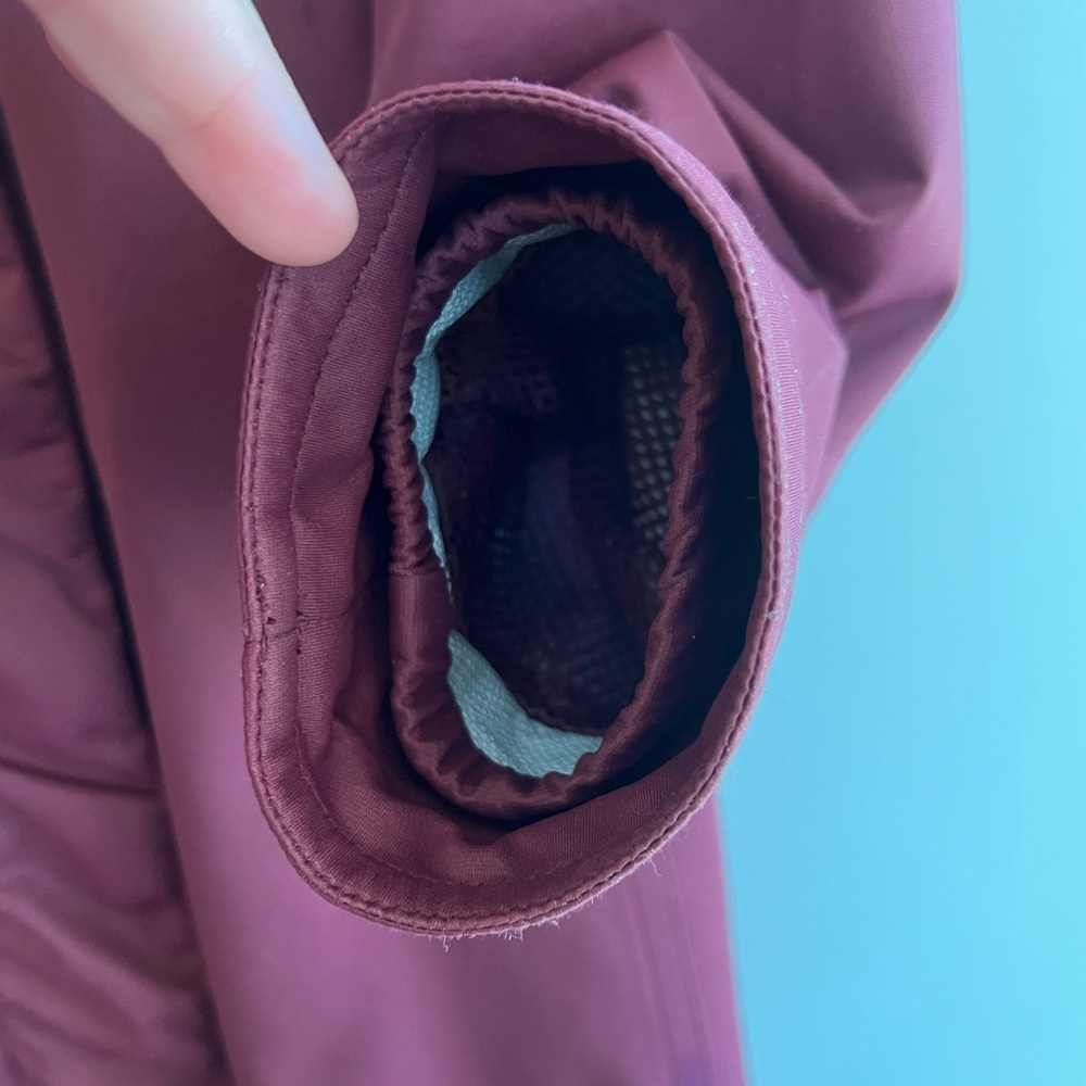 Athleta Women’s Magnetic Closure Long Trench in Magenta, size M - Picture 11 of 12